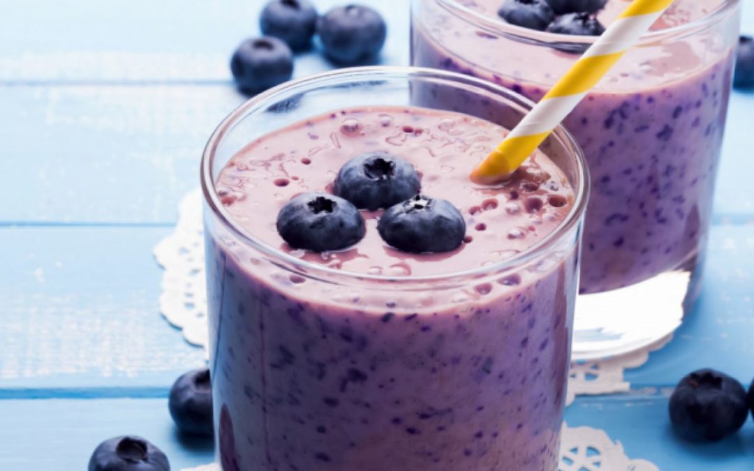       Apple Kale Blueberry Smoothie