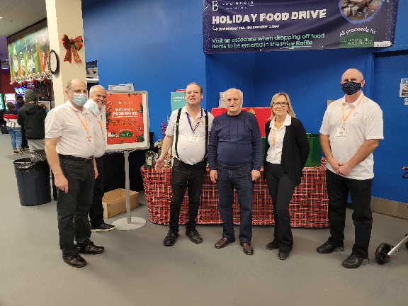Pitching in on the Holiday Food Drive for Richmond Hill Food Bank